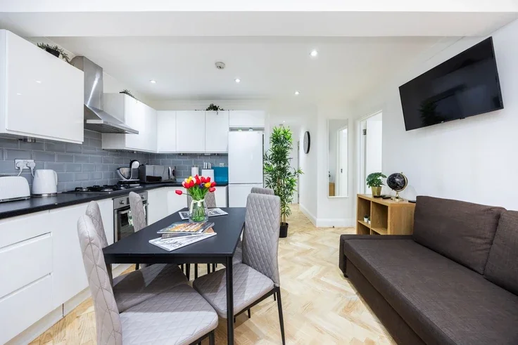 Flat North End Road in Greater London