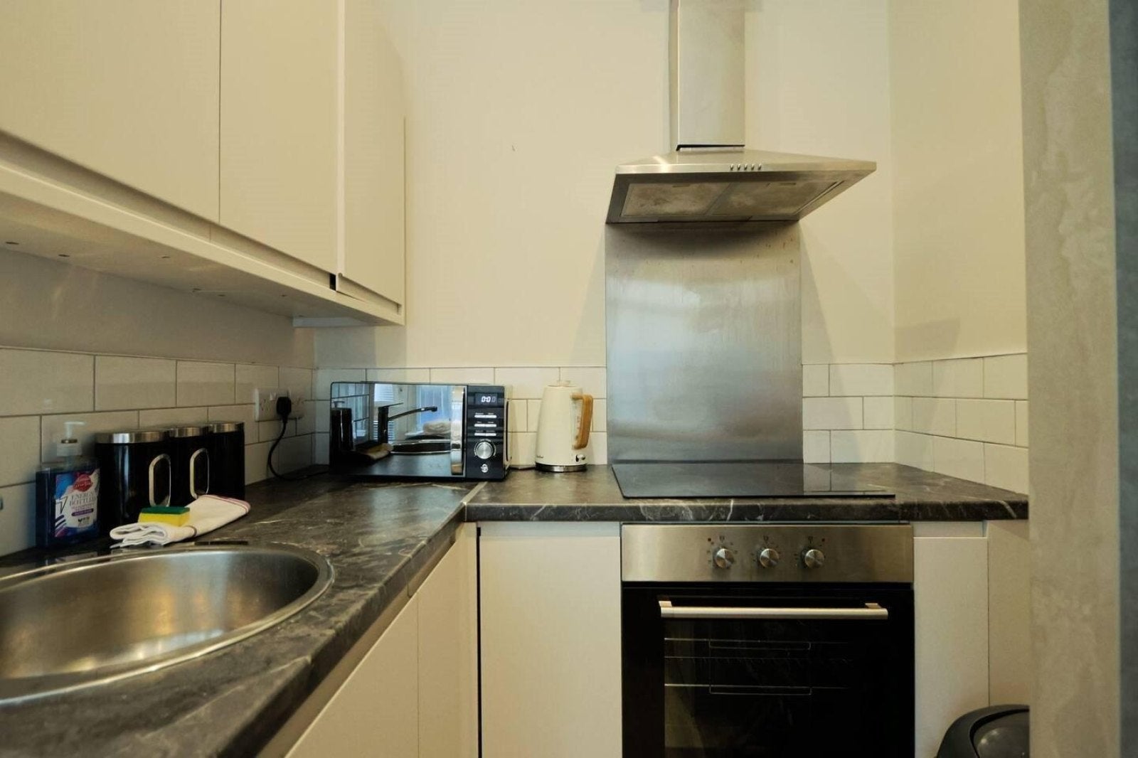 Flat Saint Nicholas Street in Bristol