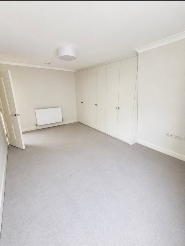 Room Cranley Mews in Greater London