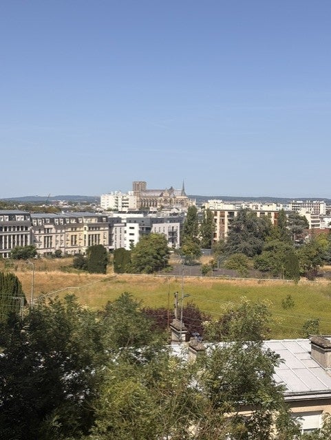 Flat Rue de Tambour in Reims