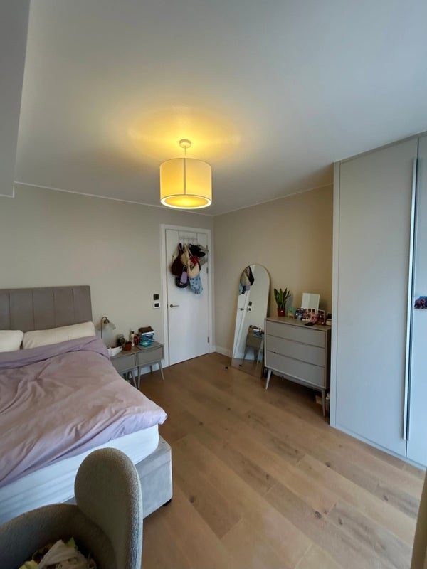 Room Carpet Street in Greater London