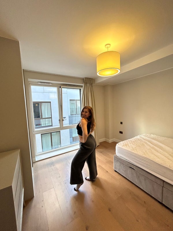 Room Carpet Street in Greater London