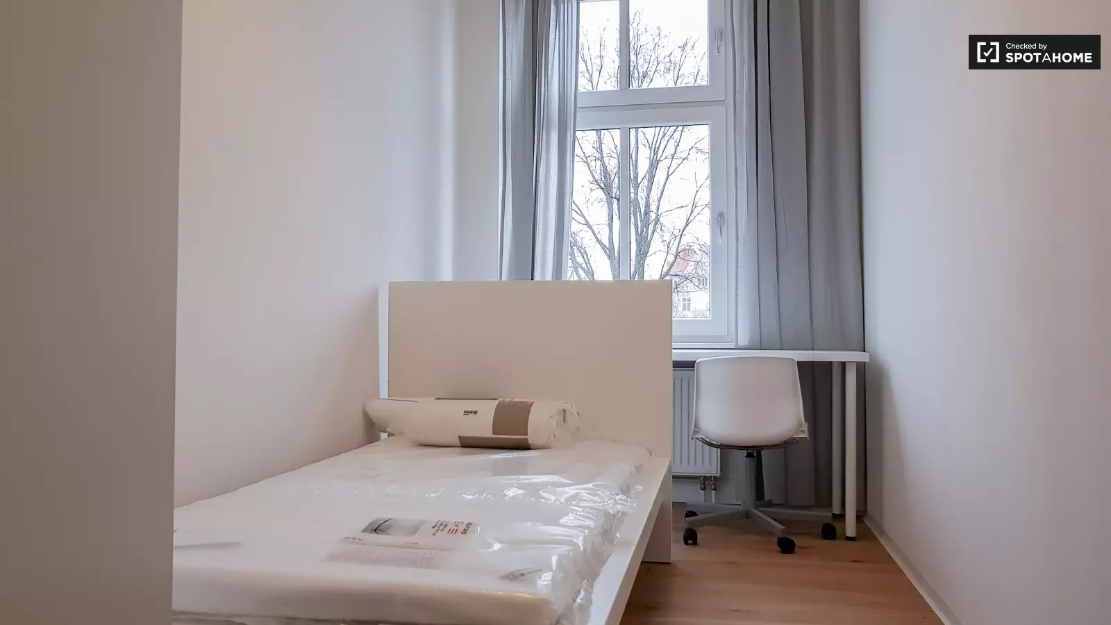 Wohnung Leibnizstraße in Berlin