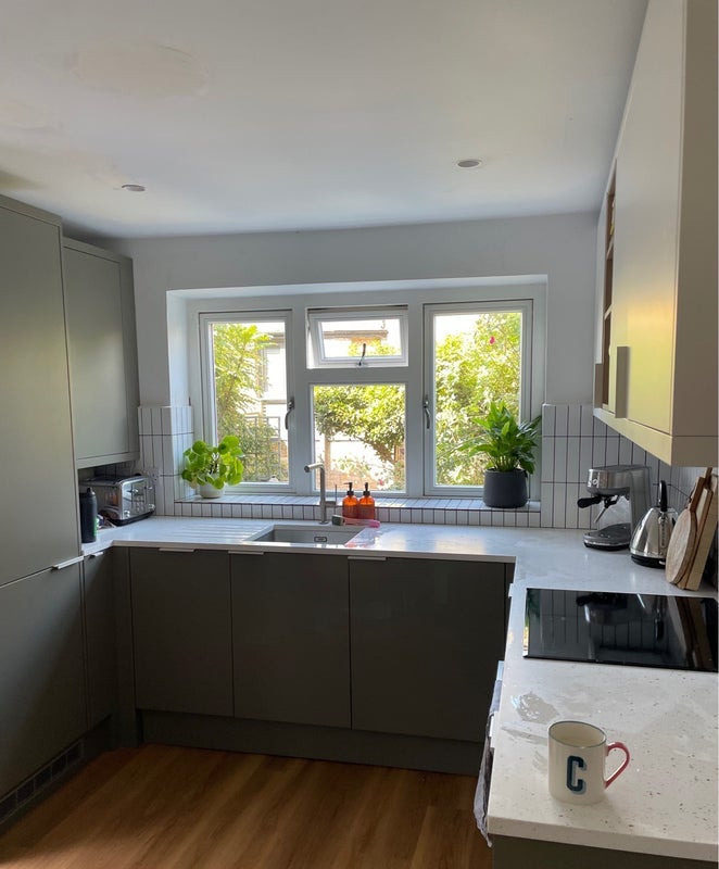 Flat Birkbeck Hill in Greater London
