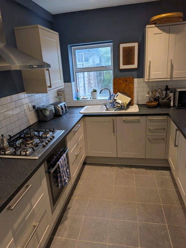 Room Wakefield Street in Greater London