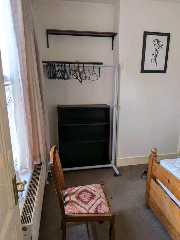 Room Wakefield Street in Greater London