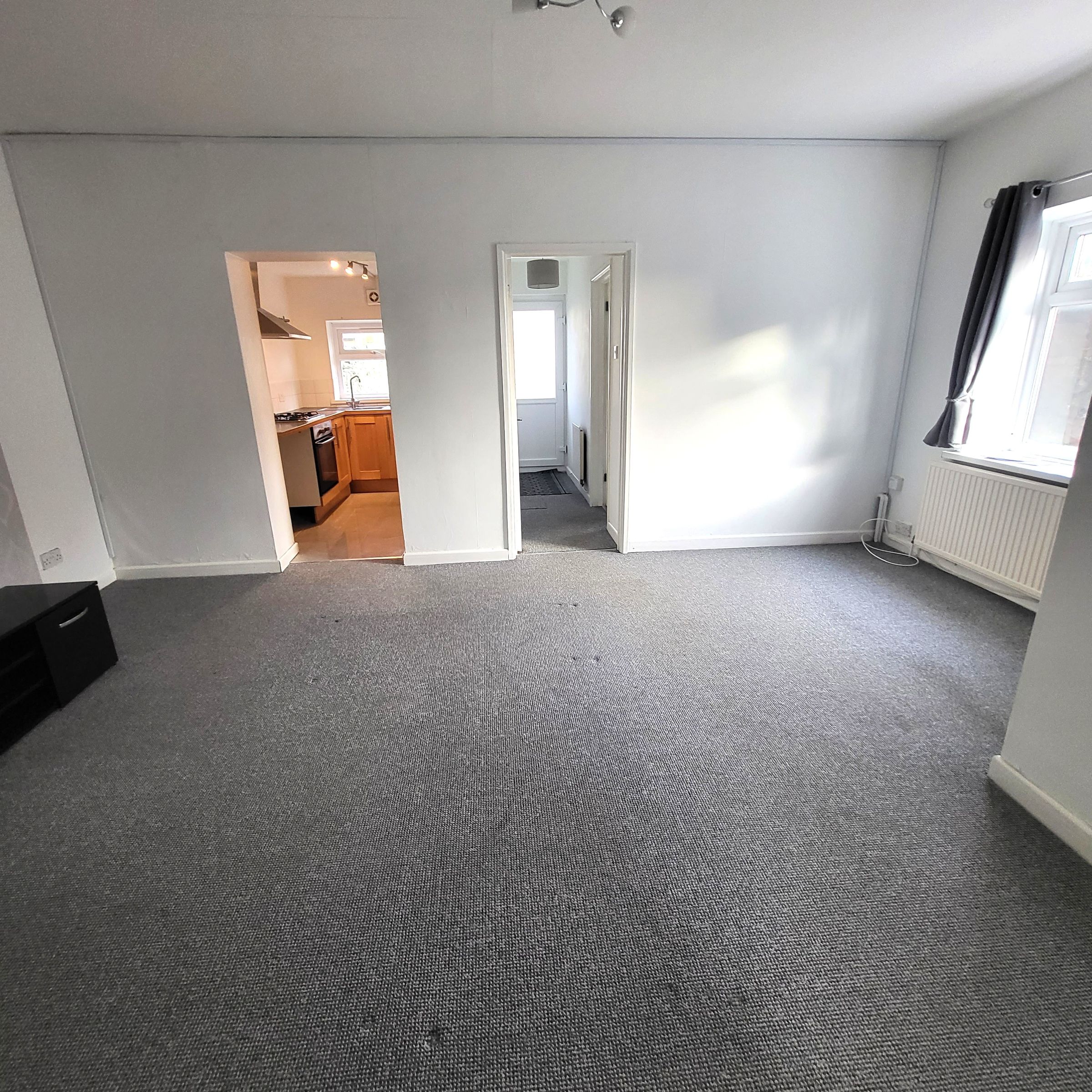 Flat Lewis Street in Barry