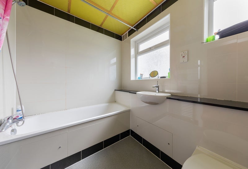 Room Sandford Road in Greater London