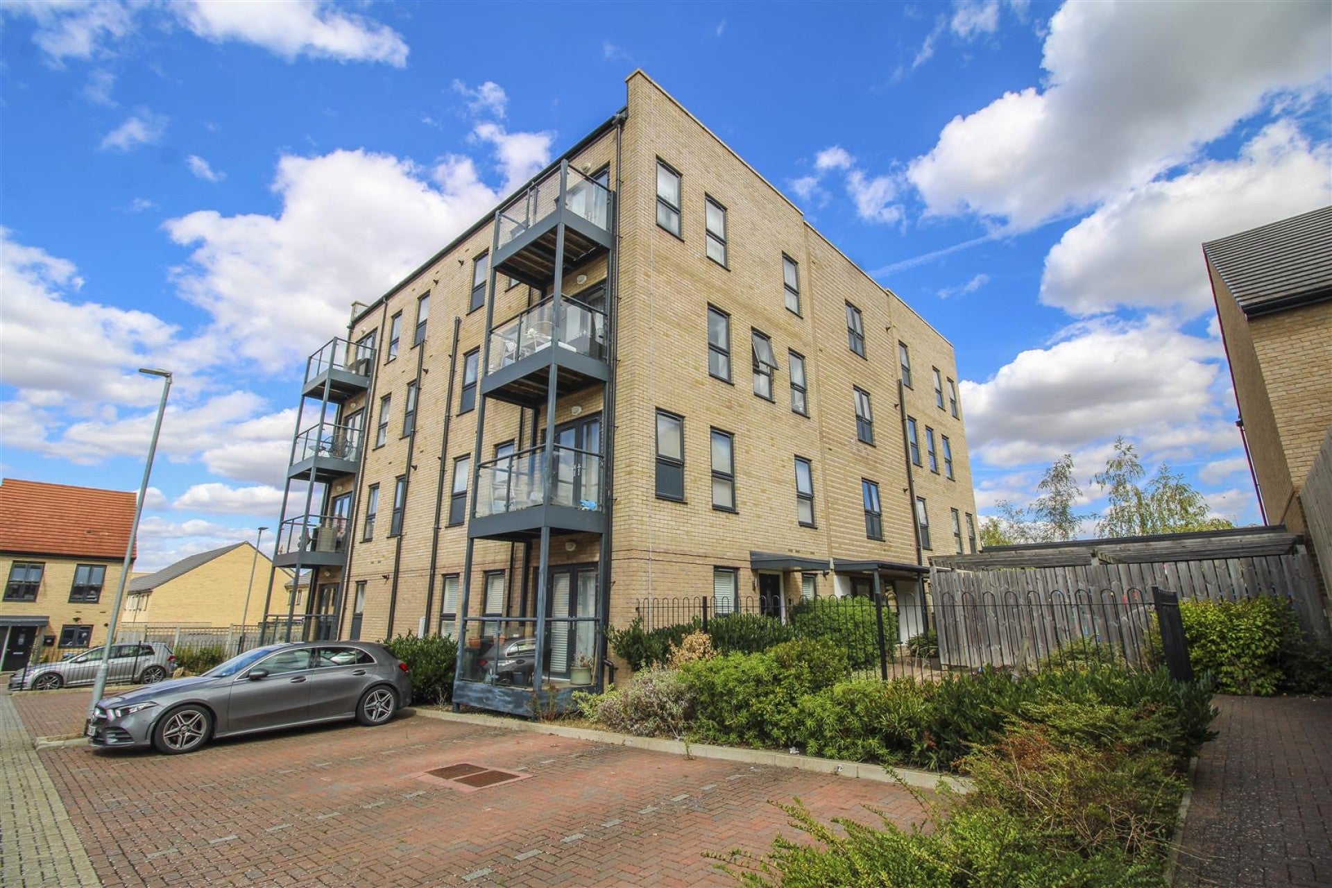 Flat Iceni Square in Harlow