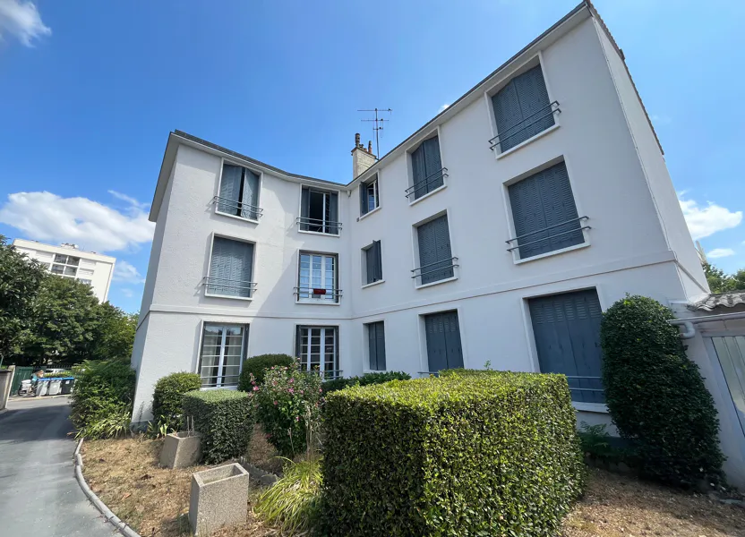 Flat Rue de la Futaie in L'Haÿ-les-Roses