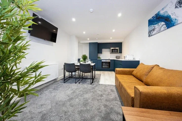 Flat Clarendon Road in Lancaster