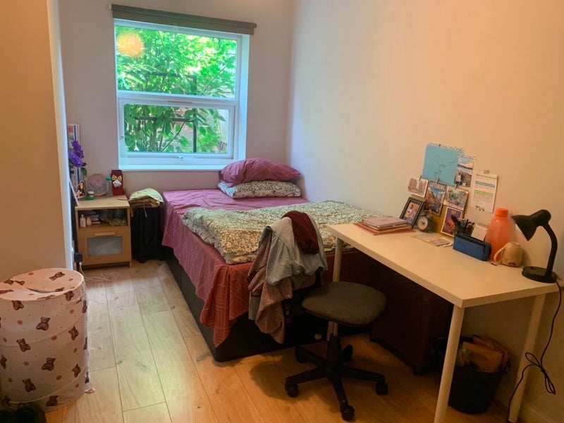 Room Burley Lodge Road in Leeds