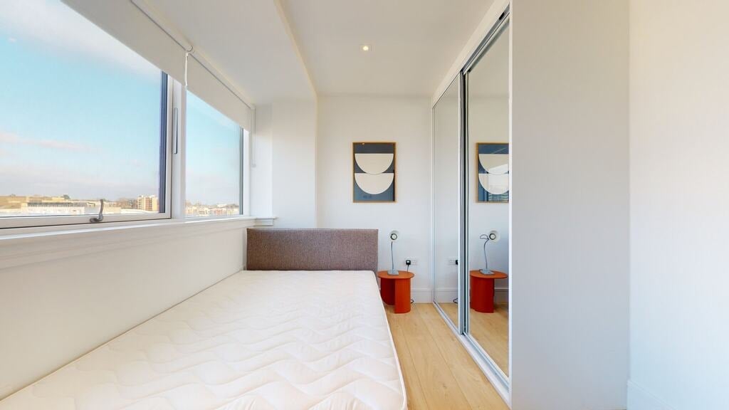Flat Humphry Repton Lane in Greater London