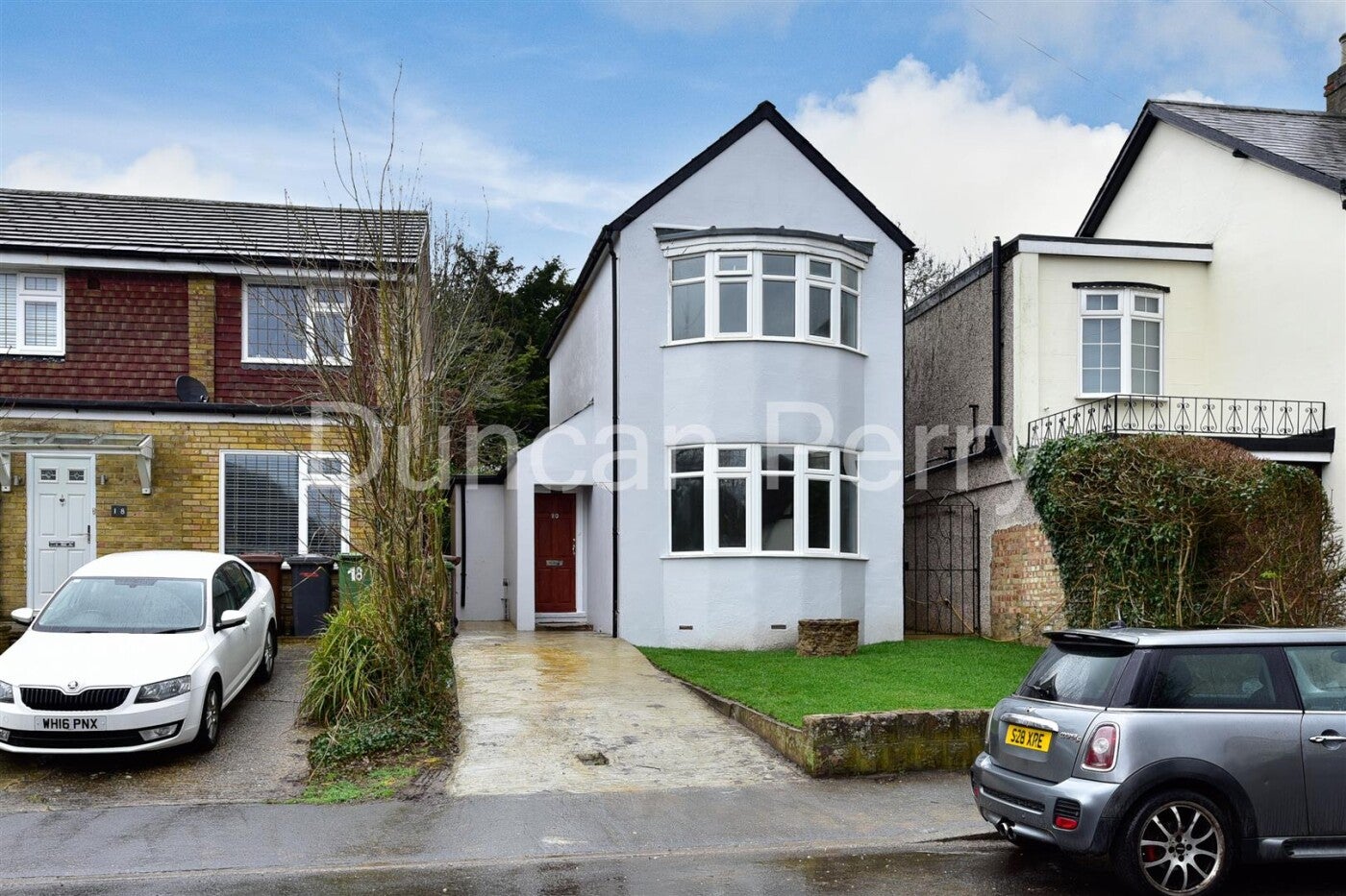 House Quakers Lane in Hertsmere