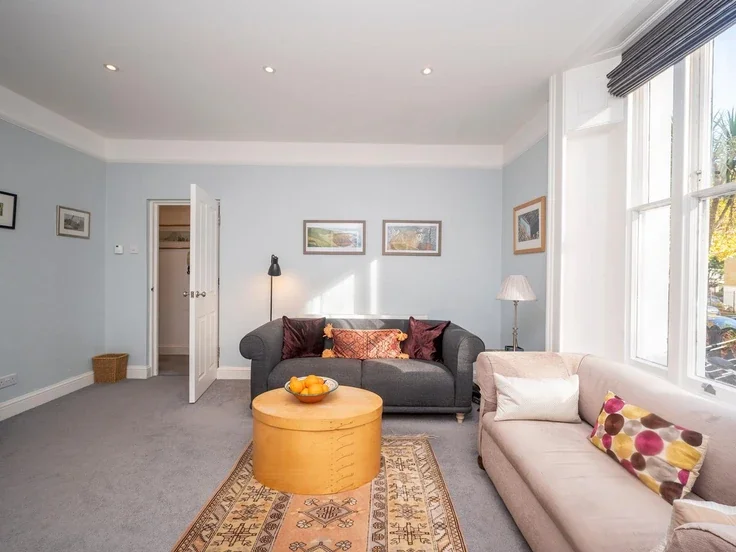 Flat Wickham Road in Greater London