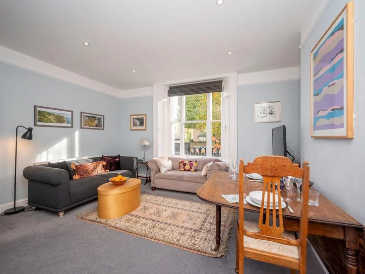 Flat Wickham Road in Greater London