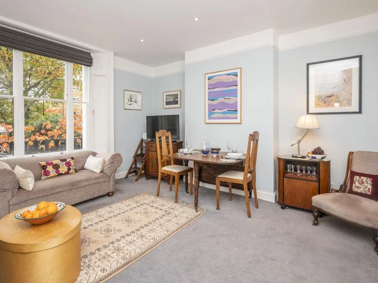 Flat Wickham Road in Greater London