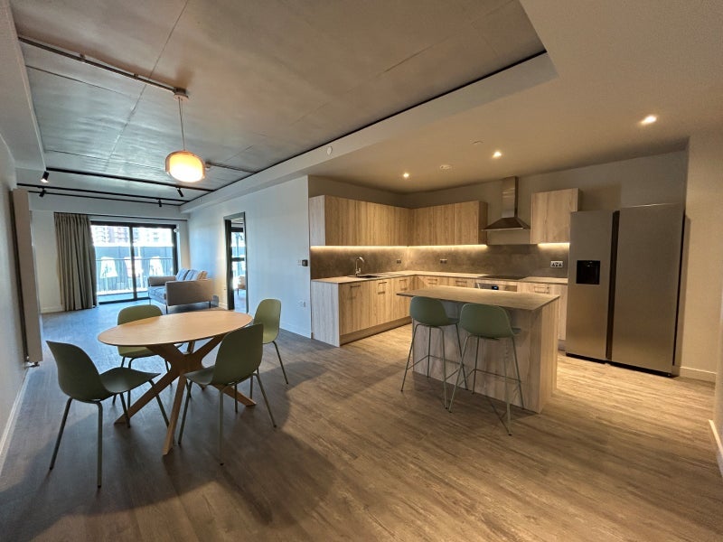 Room Marley Street in Greater London