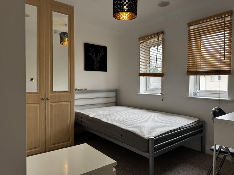 Room Rosseter Close in Chelmsford