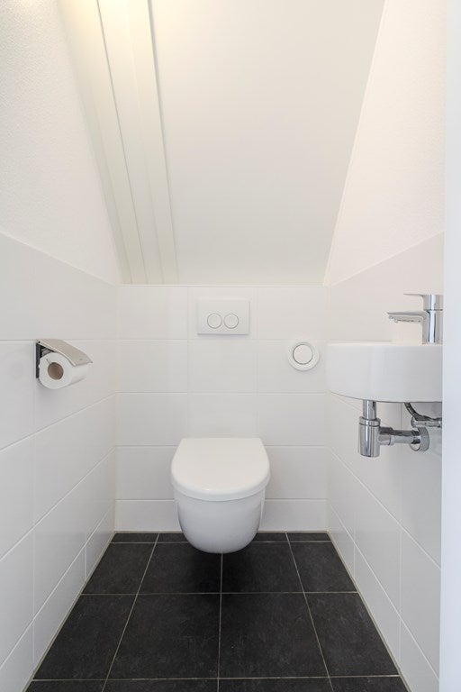 Vrijstaande woning te koop: Zeedijk 2-327, Uitdam