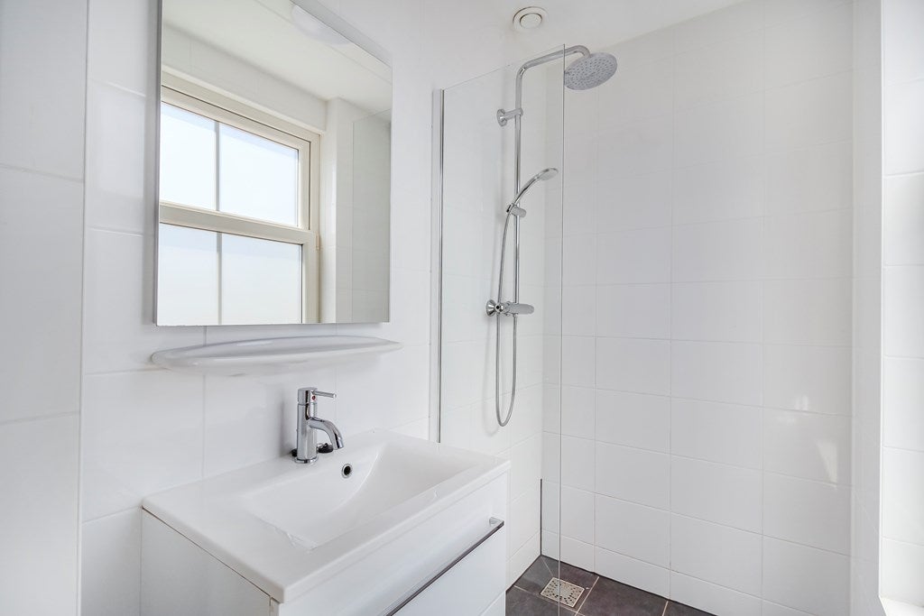 Vrijstaande woning te koop: Zeedijk 2-327, Uitdam