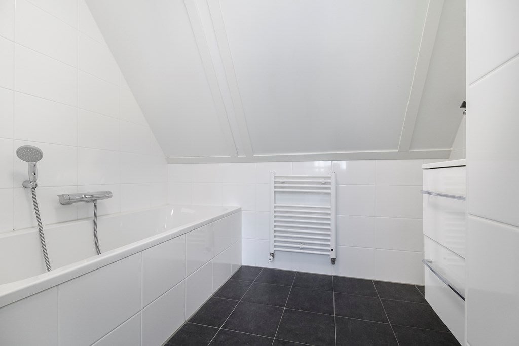 Vrijstaande woning te koop: Zeedijk 2-327, Uitdam