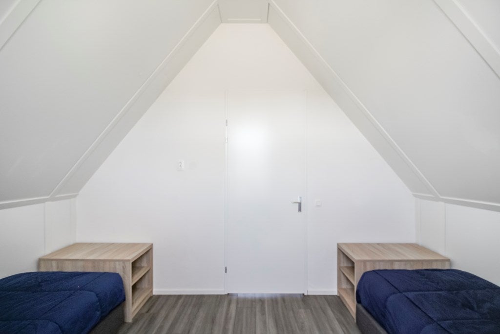 Vrijstaande woning te koop: Zeedijk 2-327, Uitdam
