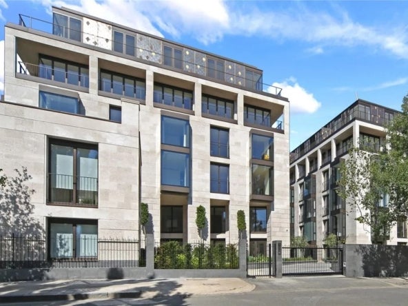 Flat St Edmund's Terrace in City of Westminster