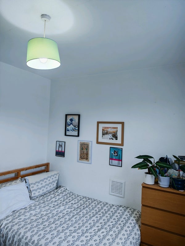 Room Clapham Park Road in Greater London