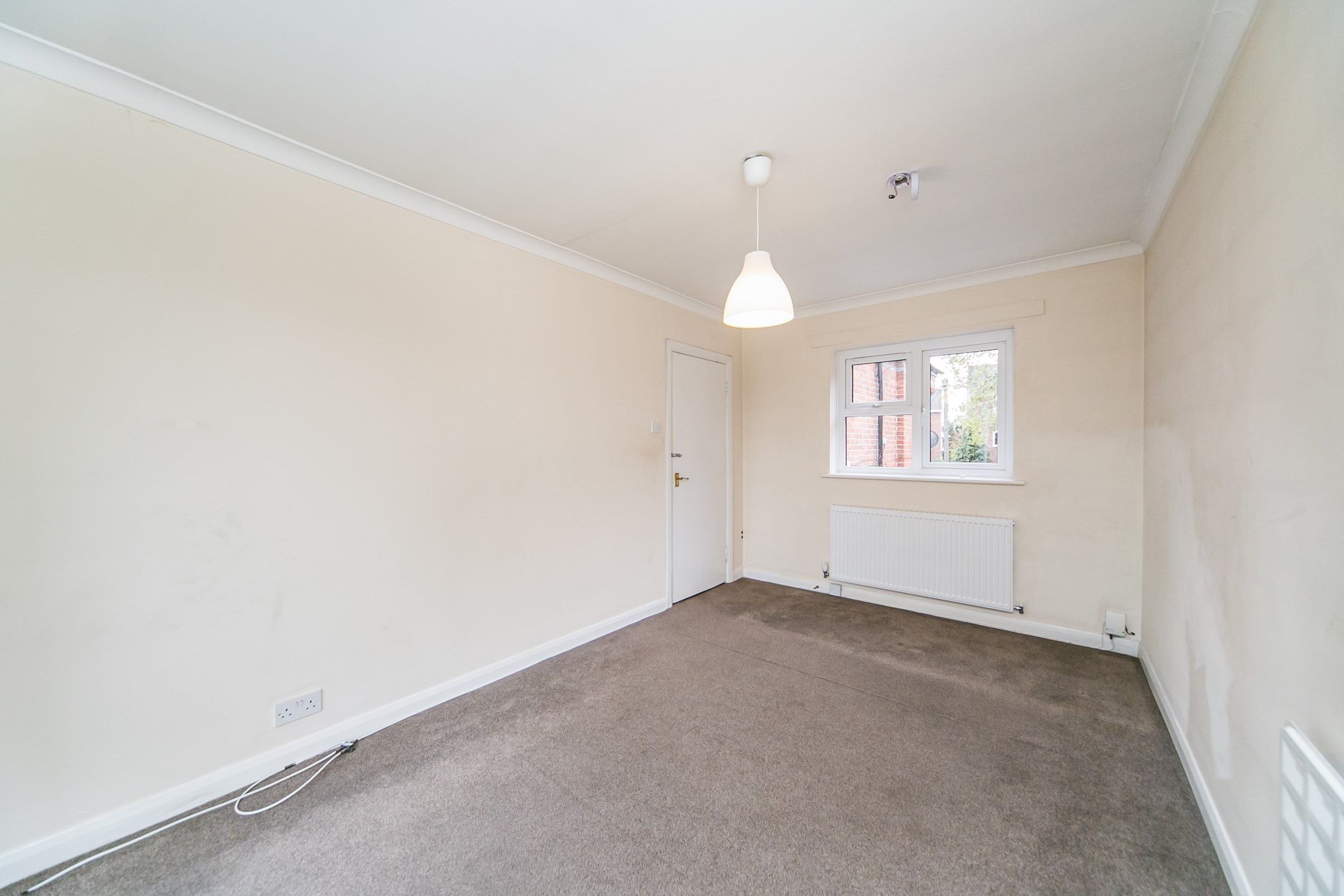 Flat Tilehurst Road in Reading