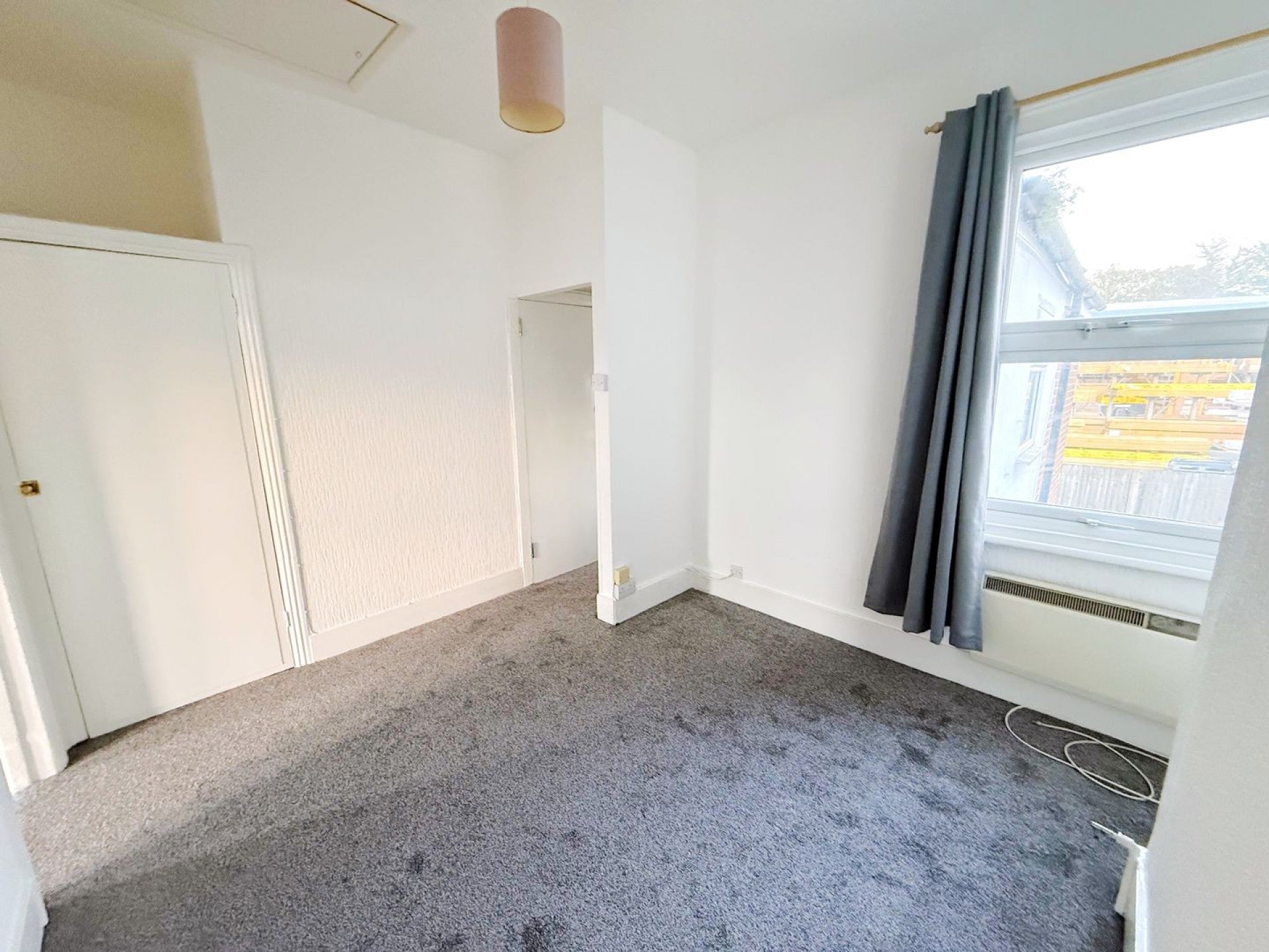 Flat Whitley Road in Eastbourne