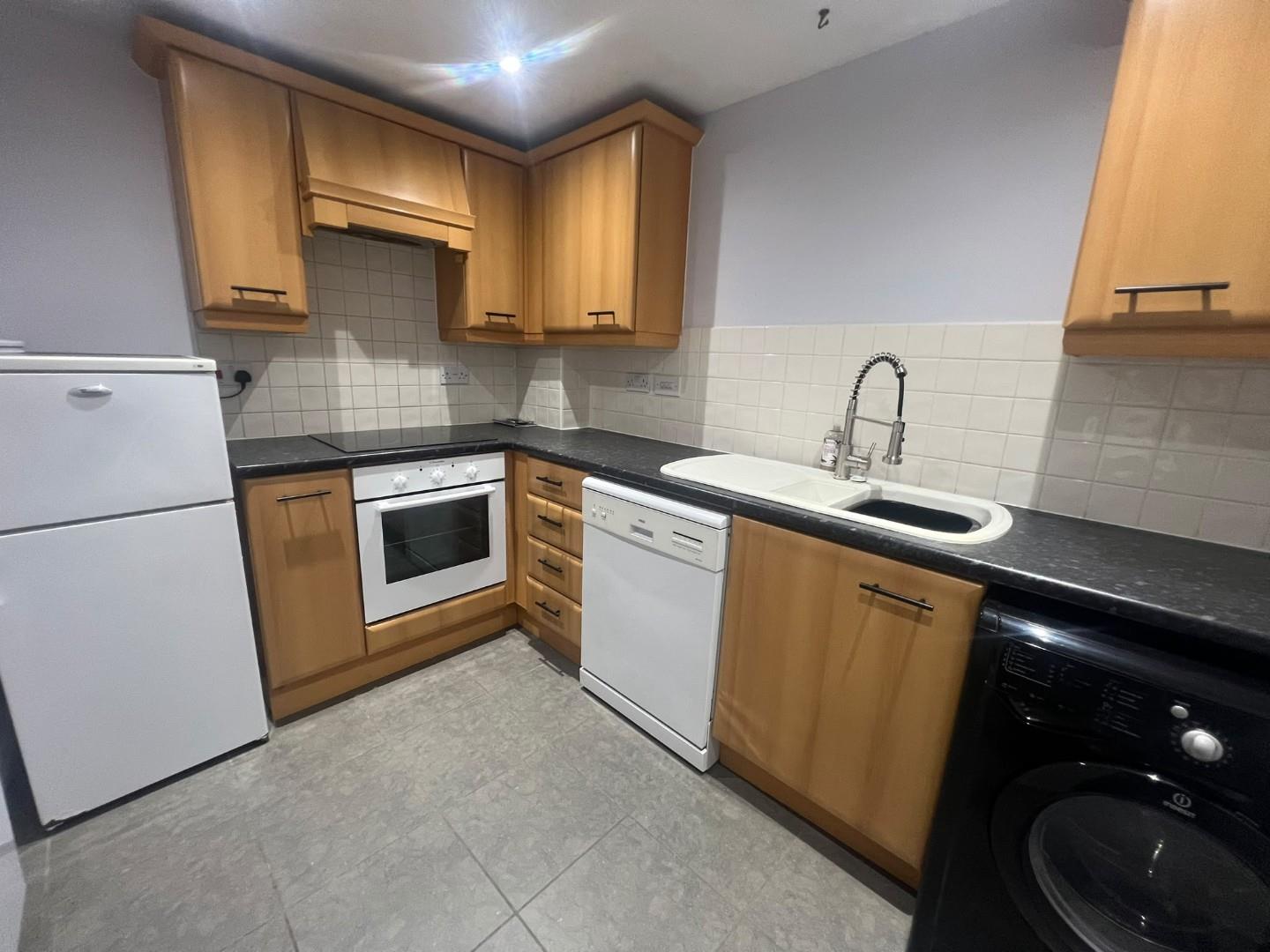 Flat Clayburn Road in Peterborough