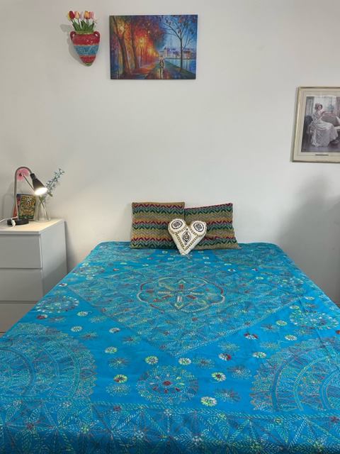 Room St Mary's Road in Greater London