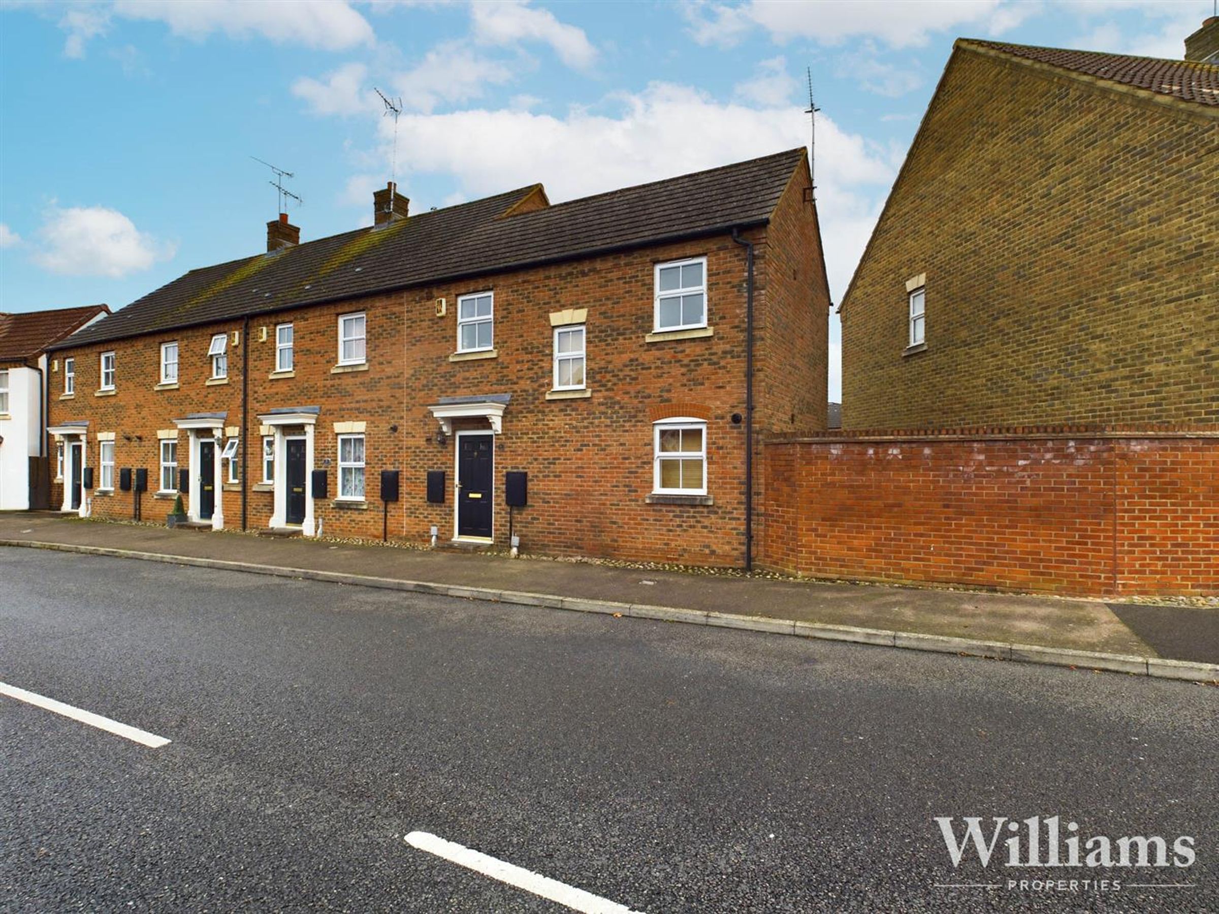 House Arncott Way in Fairford Leys