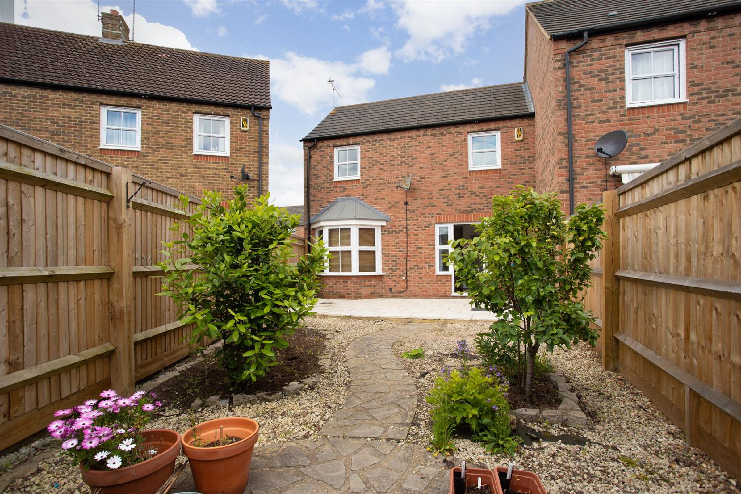 House Arncott Way in Fairford Leys