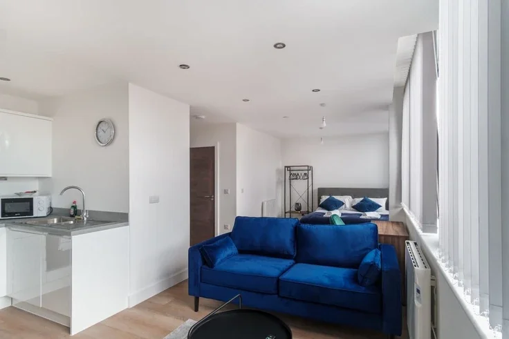 Flat Talbot Road in Trafford