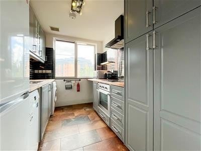 Room North Bank in City of Westminster