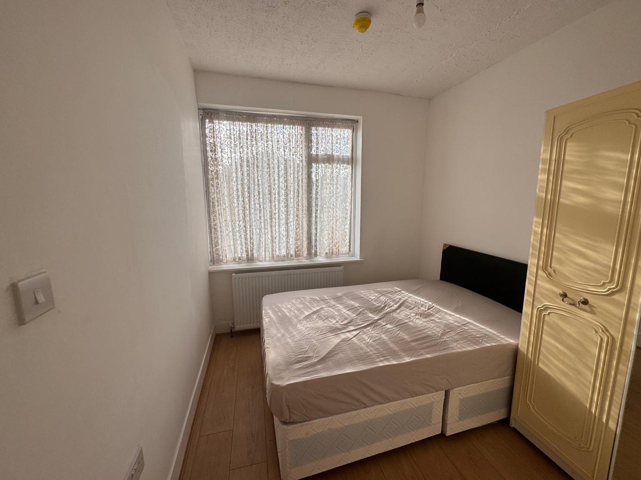Room South Park Terrace in Greater London
