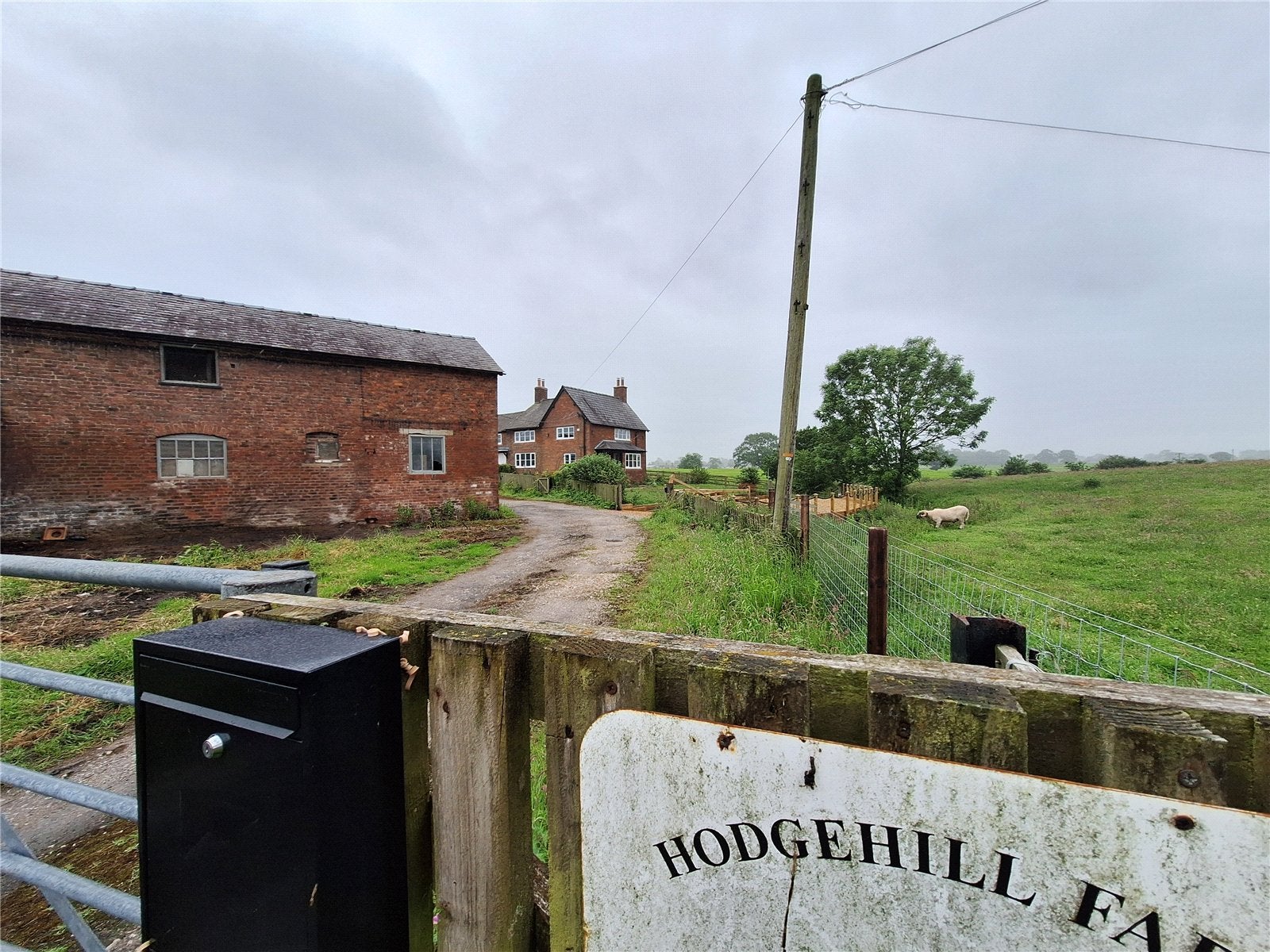 House Boundary Lane in Lower Withington