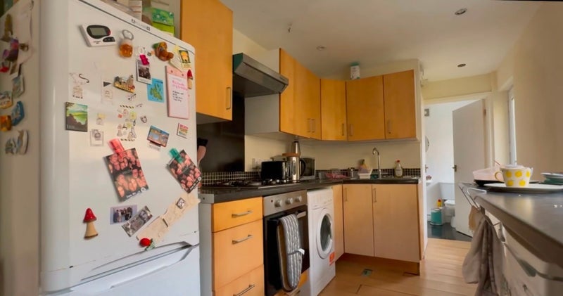 Room May Street in Cardiff