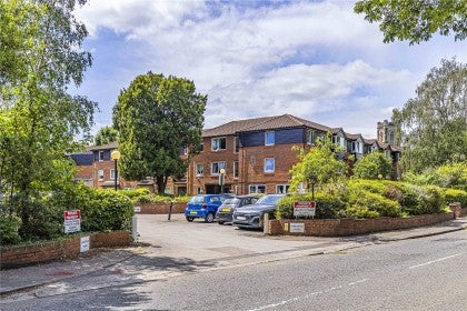 Flat Elstree Road in Hertsmere