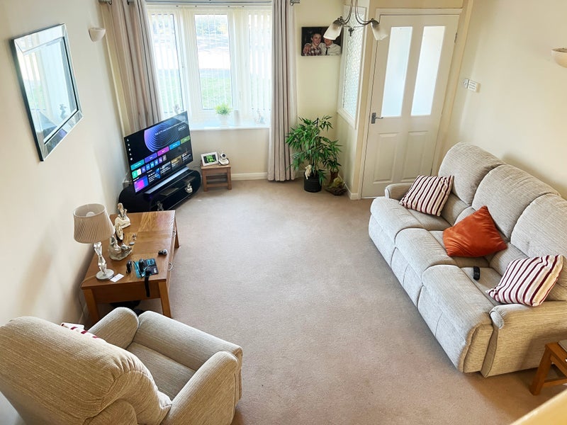 Room Addington Drive in Newsham