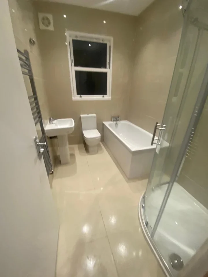 Room Southcote Road in Greater London