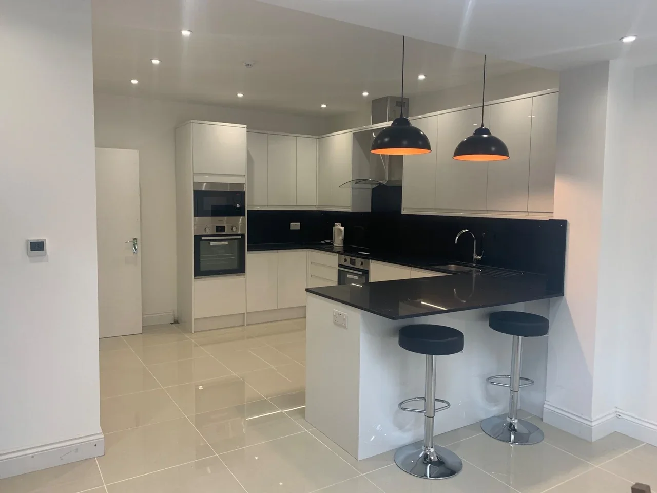 Room Southcote Road in Greater London