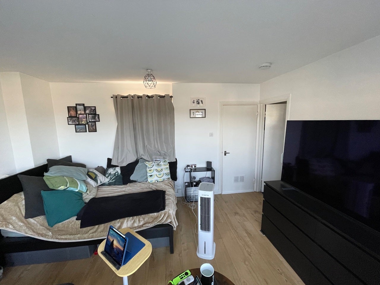 Flat Selhurst Road in Greater London
