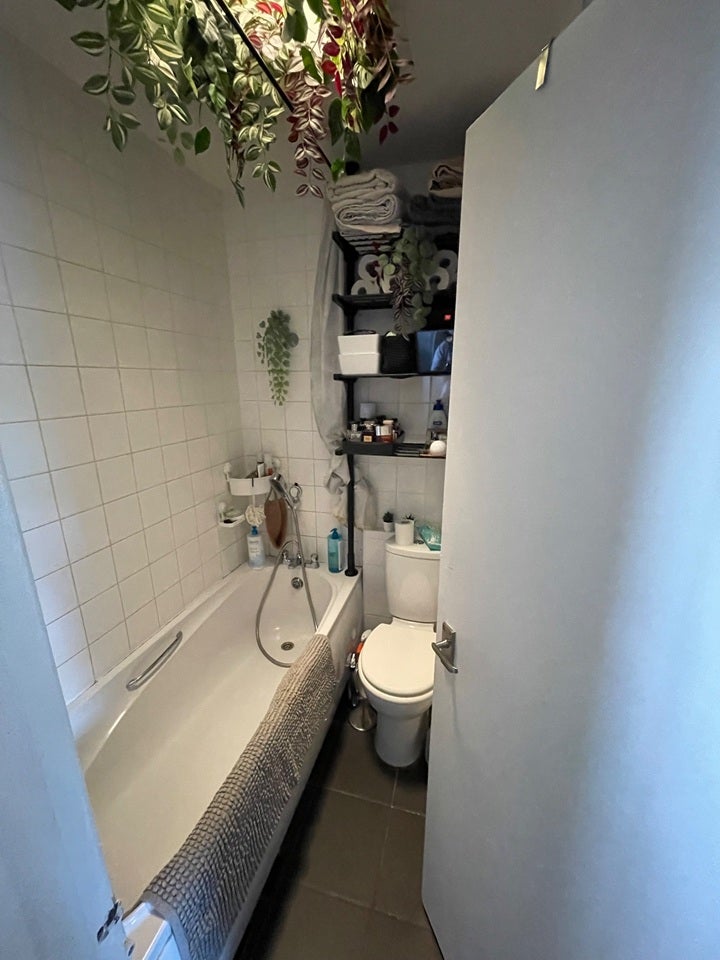 Flat Selhurst Road in Greater London