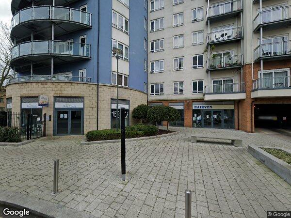 Flat Heritage Avenue in Greater London