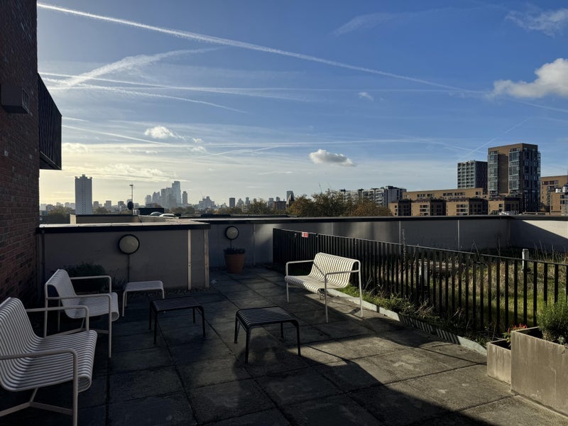 Room Martel Place in Greater London