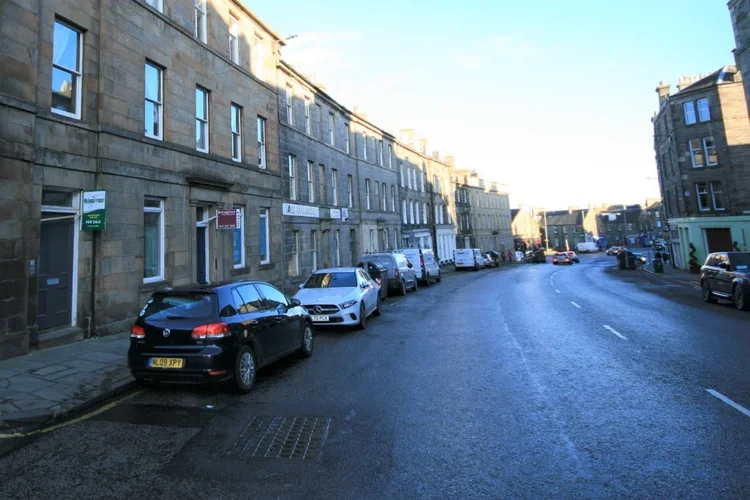 Flat Montrose Terrace in City of Edinburgh