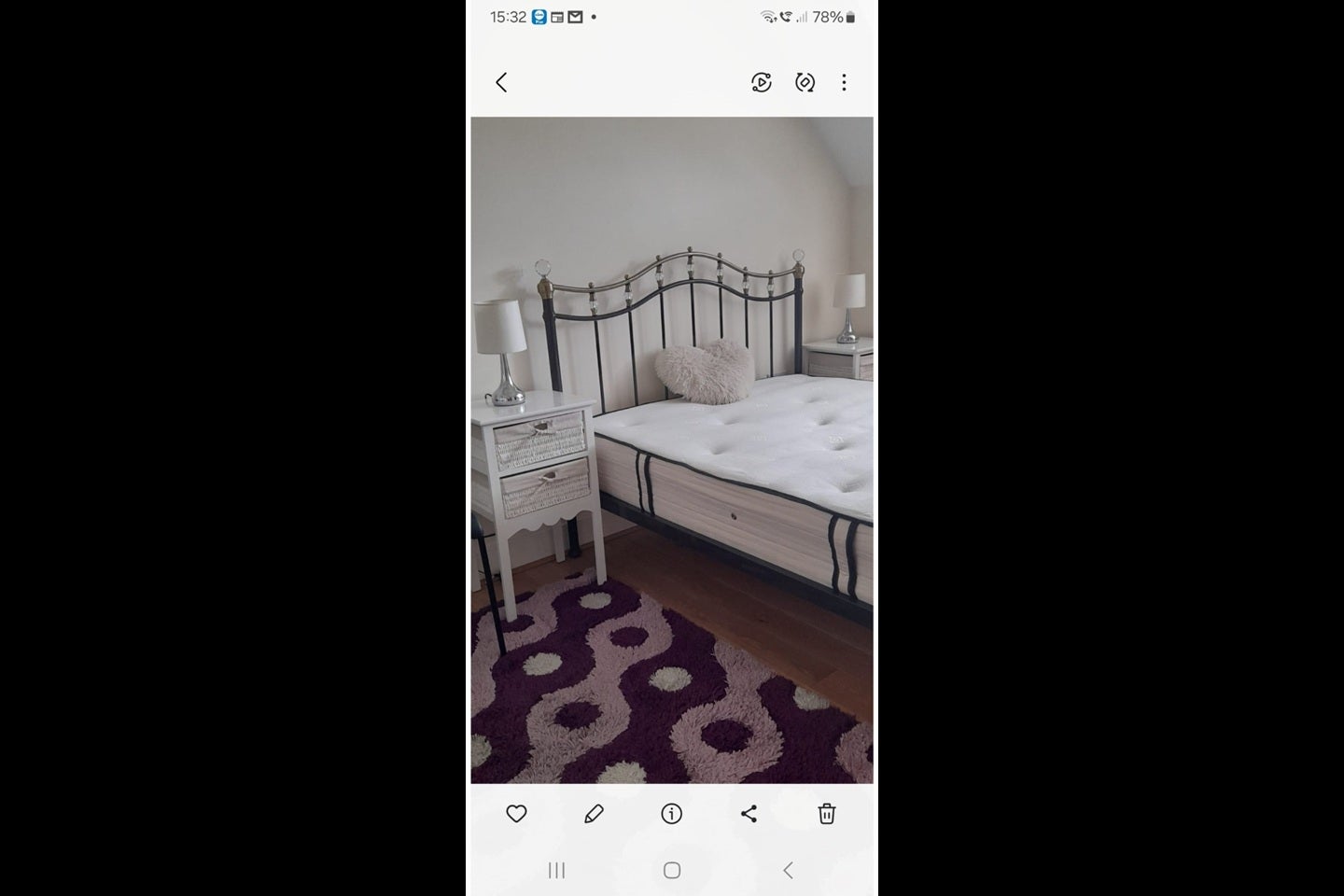 Room Ambleside Avenue in Walton-on-Thames